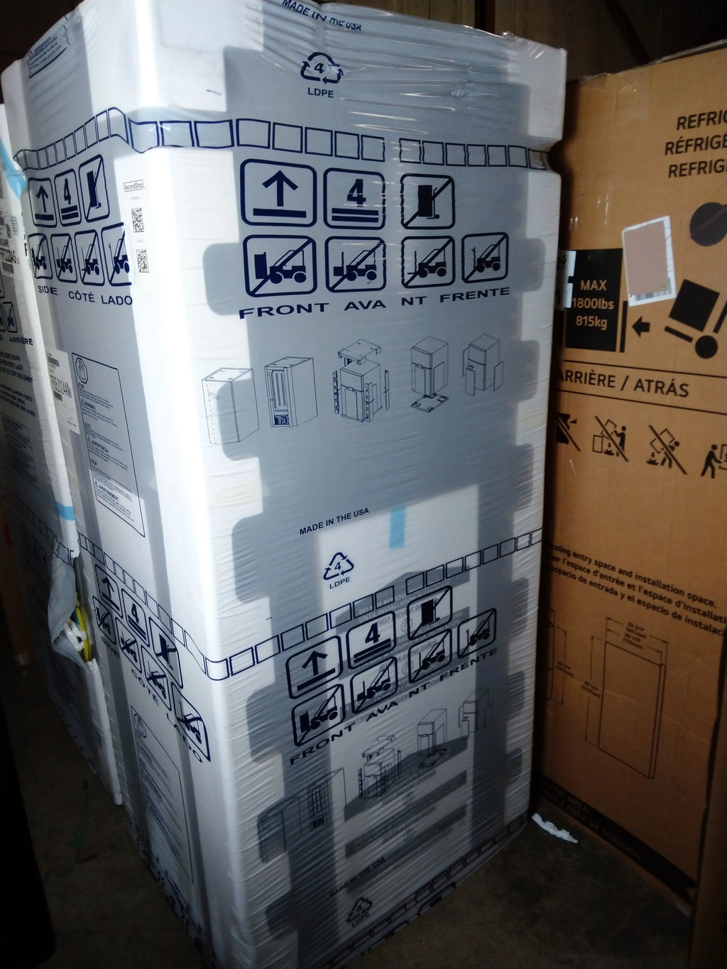 20 CU FT. Upright Freezer with Auto-Close Doors R34855