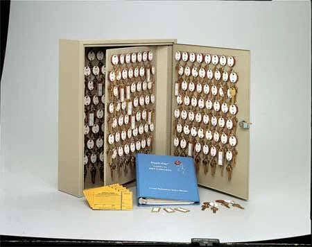Sand Key Cabinet, Wall Mount, 90 Keys X780