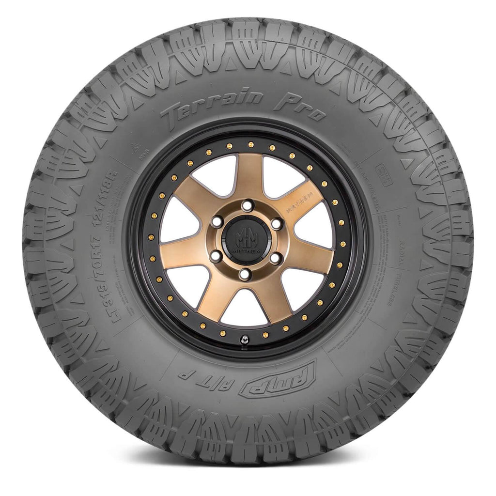 Terrain Pro A/T P (LT285/45R22 R) F611