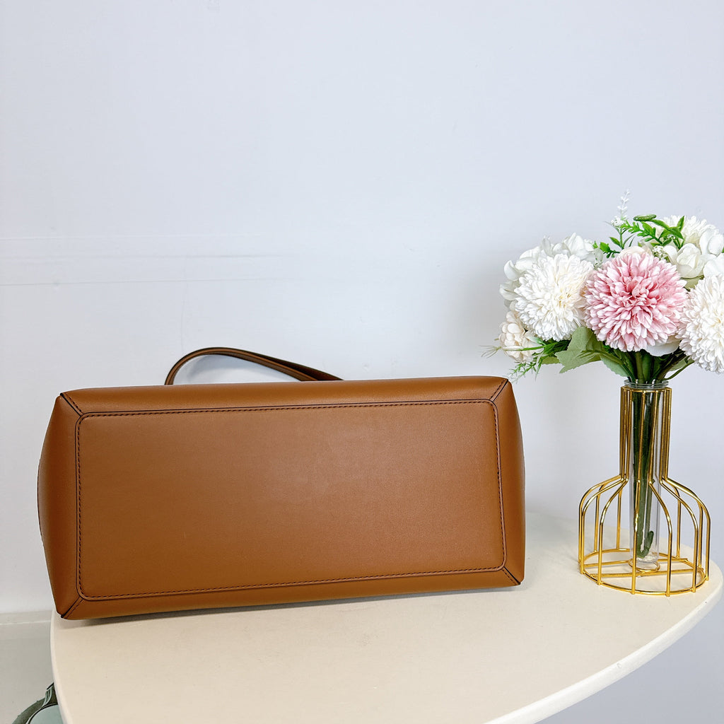 Brown Large Belted Tote R7029